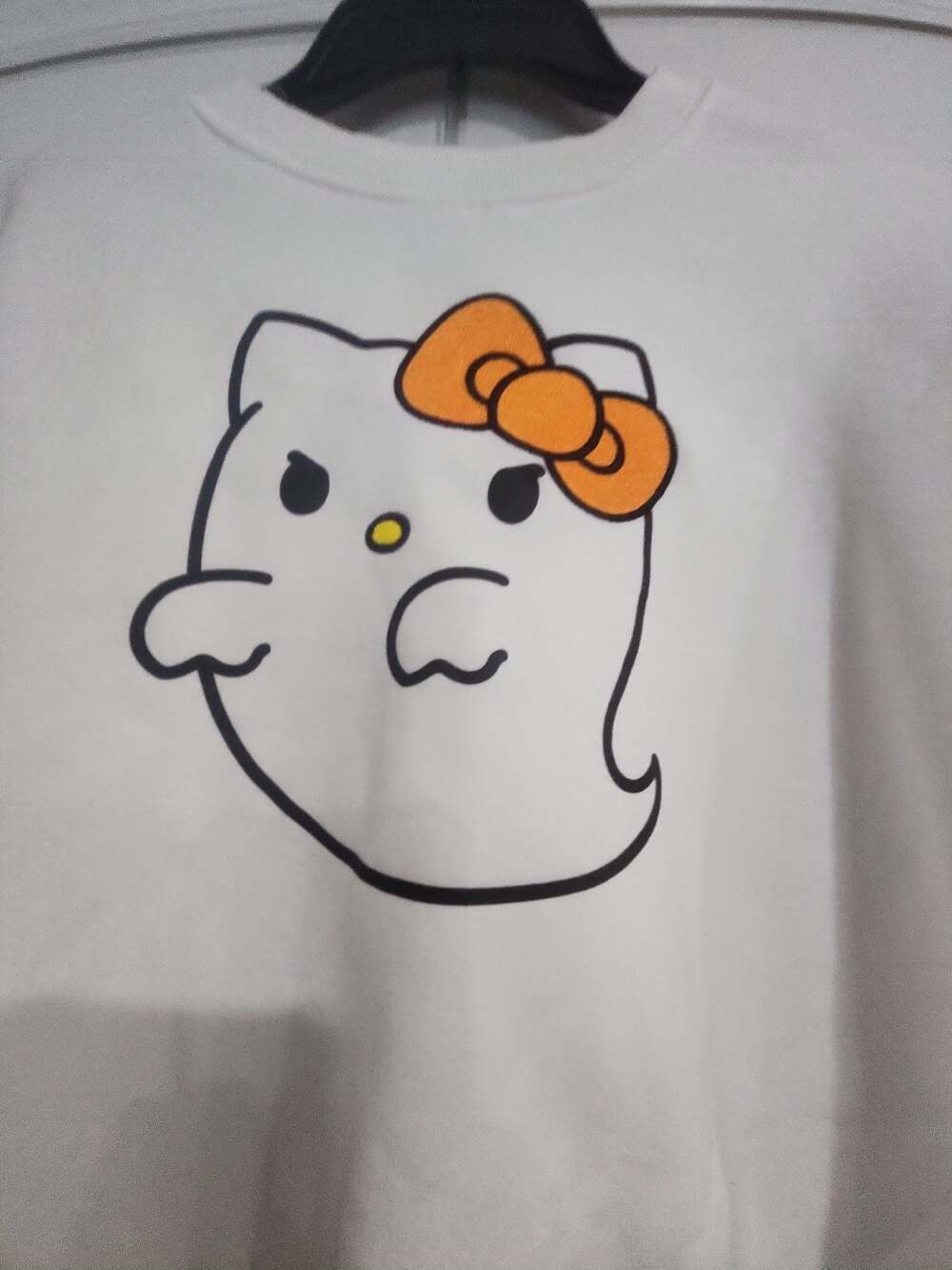 Hello Kitty & Friends x Forever 21 Ghost Graphic Cropped Crewneck Sweatshirt - Picture 4 of 6